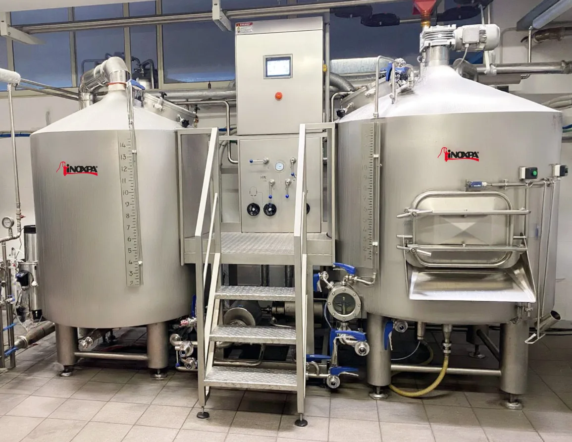 Fábrica de cerveja automatizada